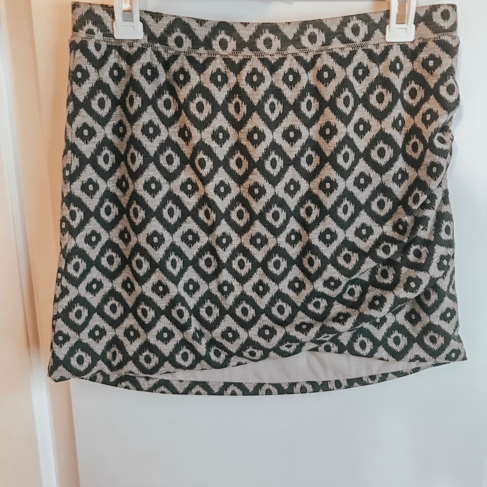 Women’s skirt